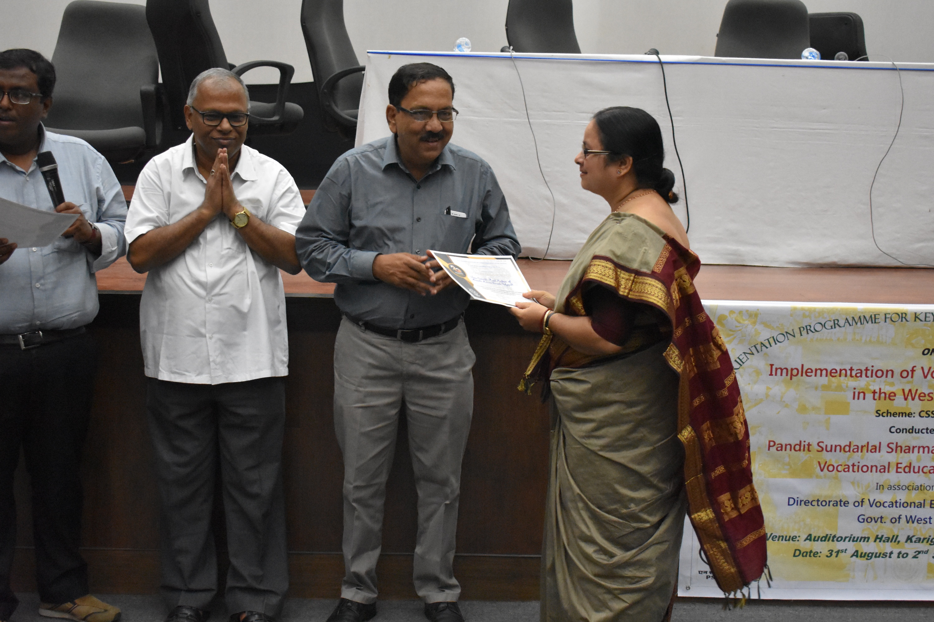 Distribution of Certificates to the participants 