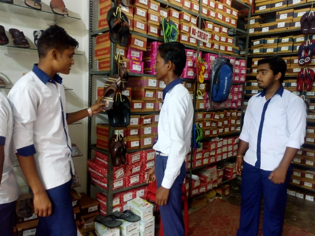 Industry Visit Session Organized in Retail Sector