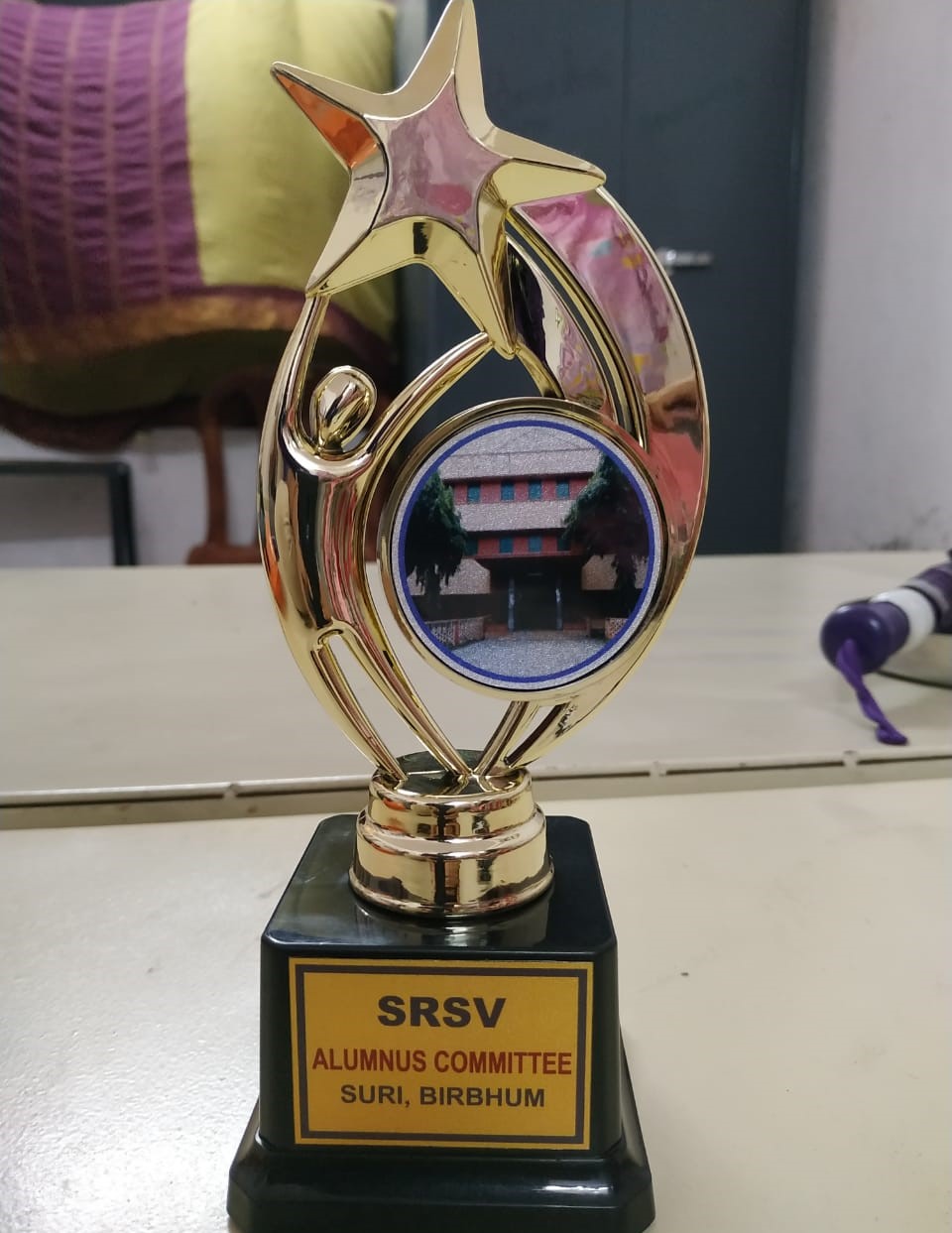 S.R.S.V. Alumnus Committee organised a heart - touching programme to felicitate the outgoing students of third year