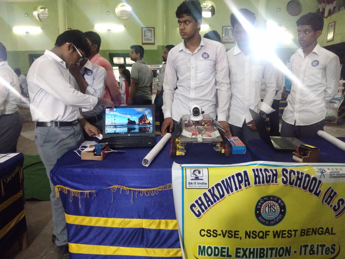 Excellent initiative by HMs of  Changrachak Jagadish Smriti Vidyapith & Jalchak Nateswari Netaji Vidyapith, Paschim Medinipur for arranging a district level Model Exhibition of students who are pursuing the vocational education under CSS-VSE. 