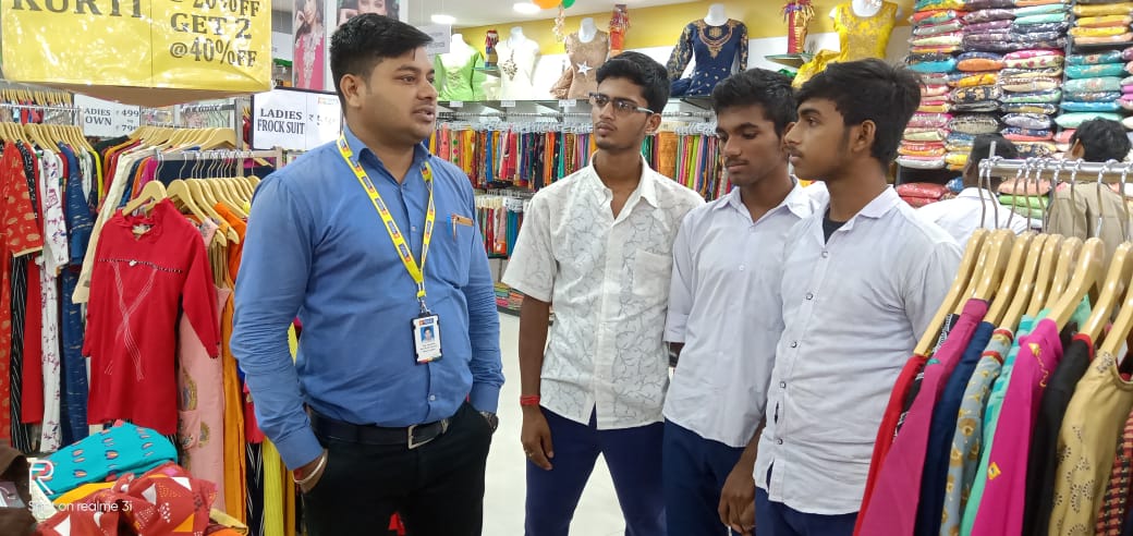 Industry visit in RETAIL Sector