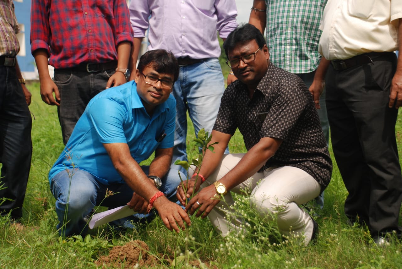 Visit to Gayeshpur Govt. Polytechnic and inauguration of plantation program in the campus
