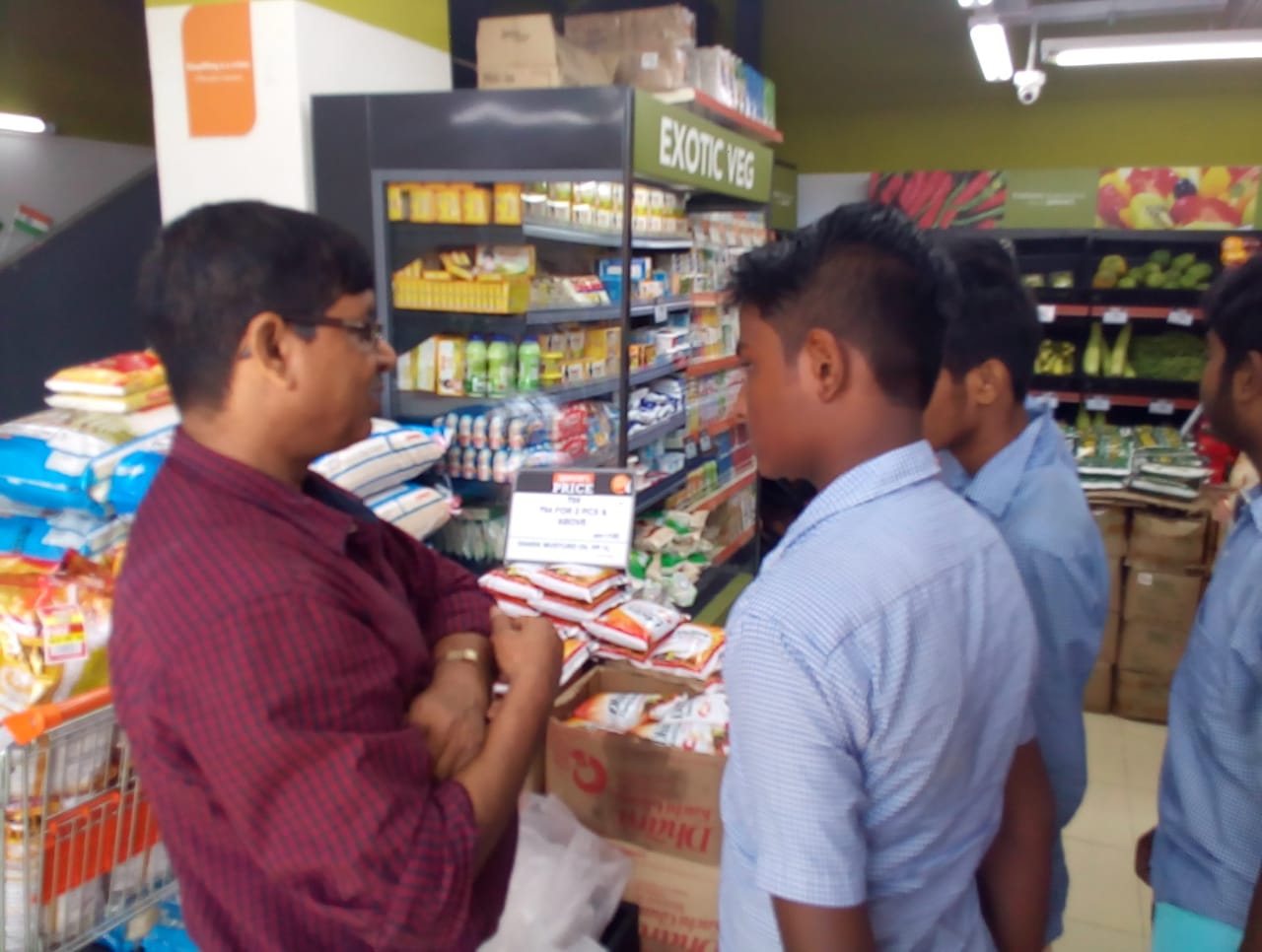 Industry visit in RETAIL Sector