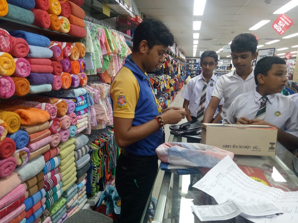 Industry visit session Organized in Retail sector